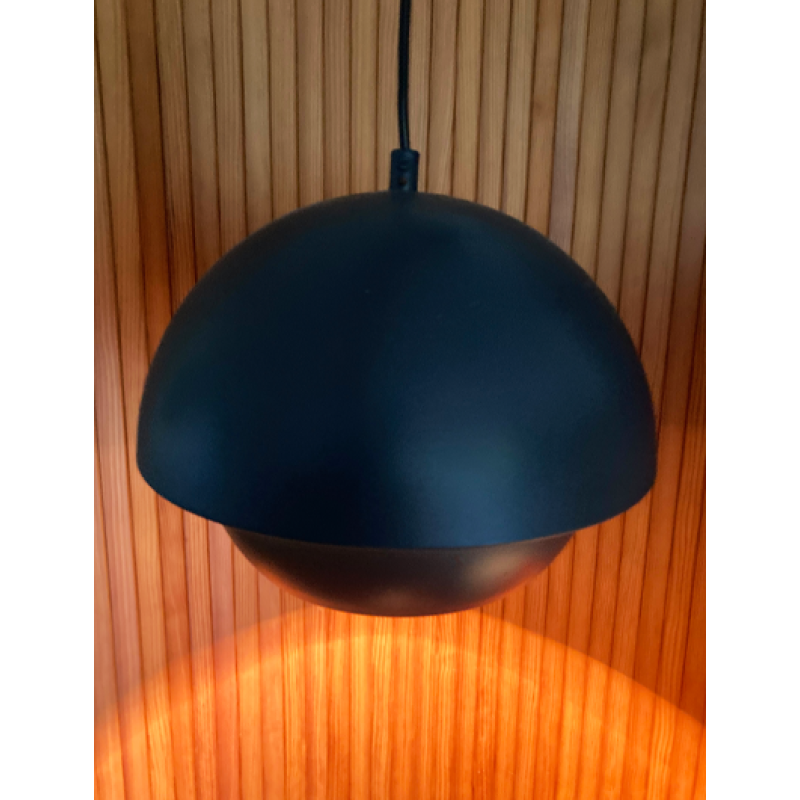 Deense metalen hanglamp